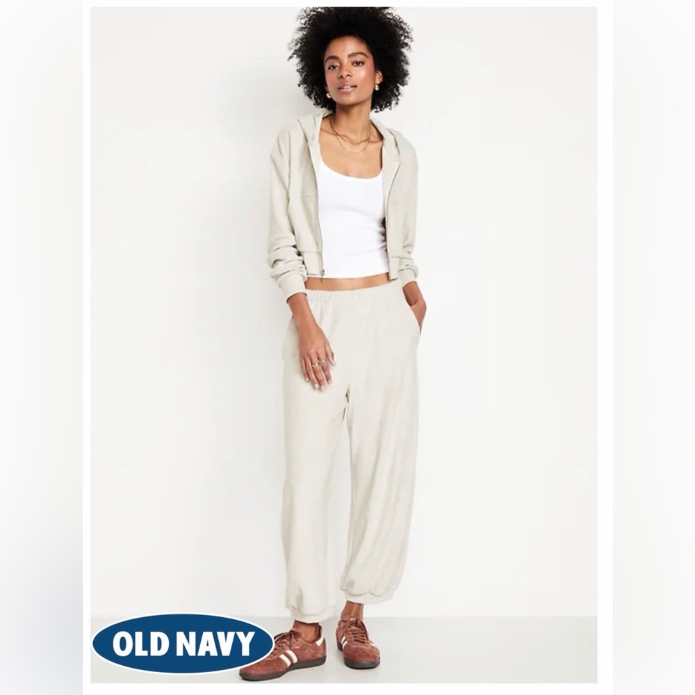 Old Navy Women's Terry Jogger Pants and Cropped Terry Zip Hoodie Set in Wishbone